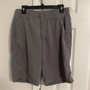 Men - Under Armour - Gray Tech Shorts - Size 32